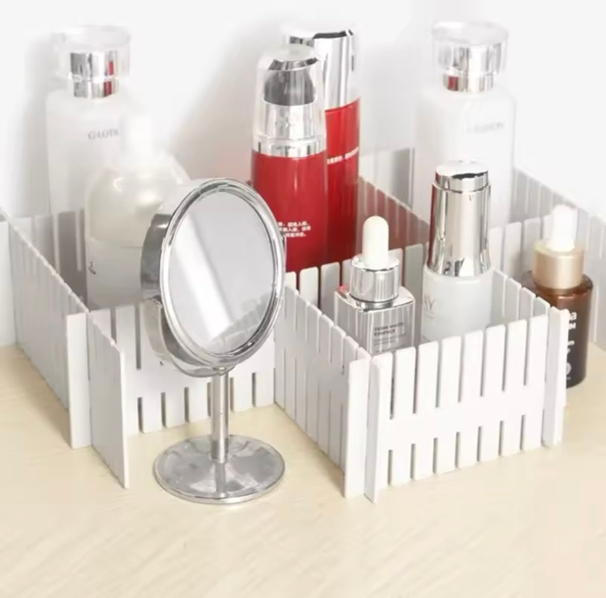 סט חוצצי אקורדיון למגירה – פתרון מודולרי להתאמה אישית ולשמירה על סדר מושלם