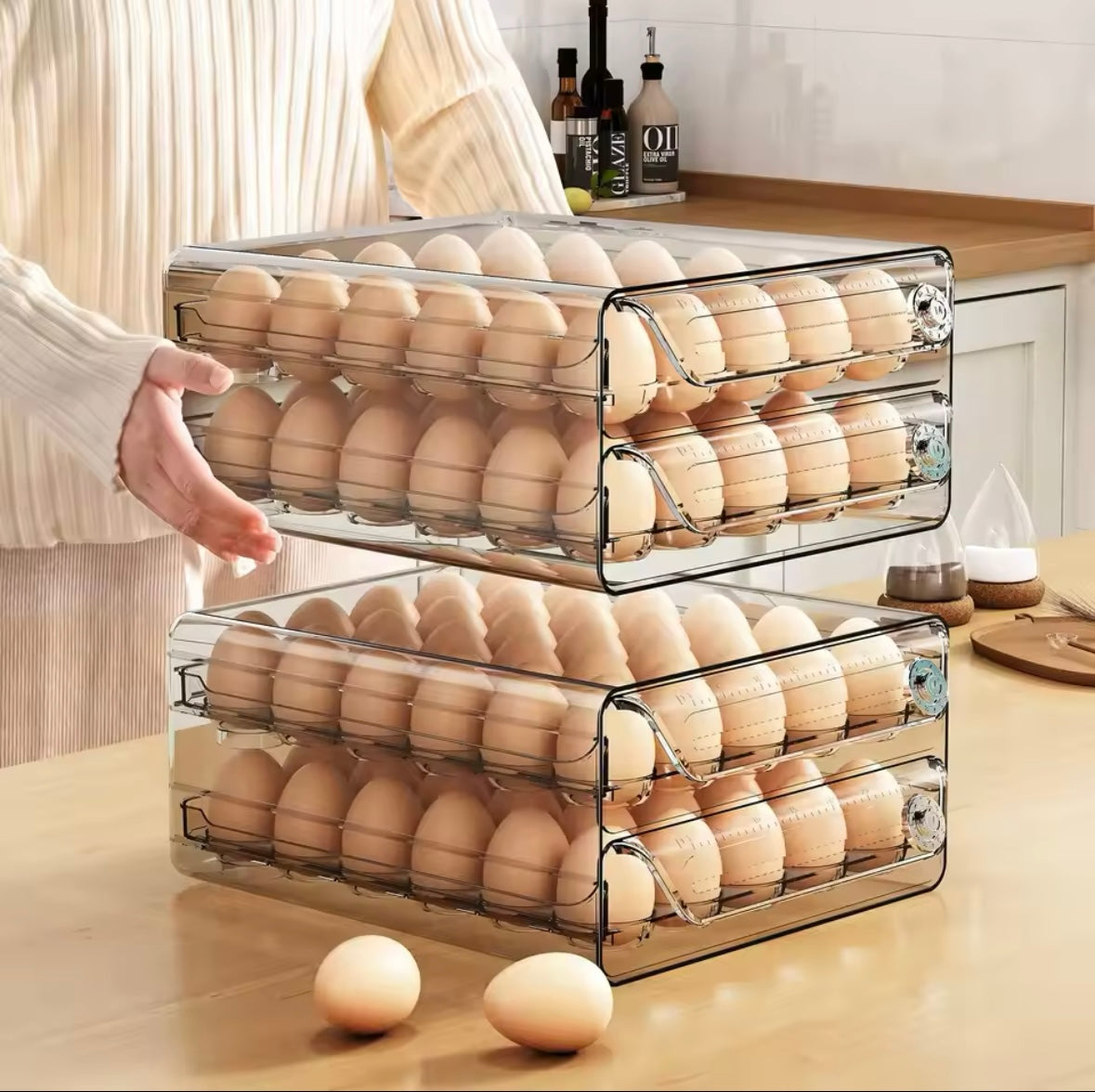 תבנית שקופה לאחסון ביצים עם מגירה – פתרון חכם לארגון המקרר